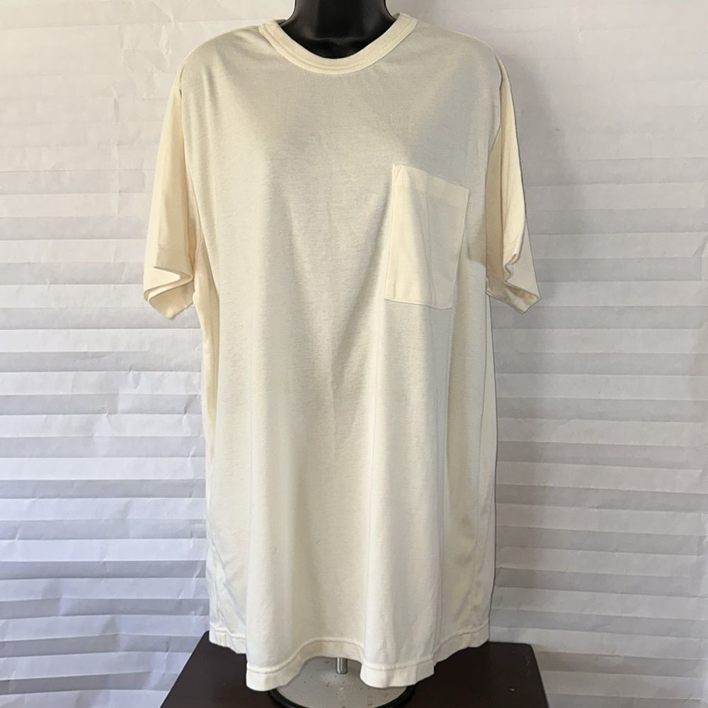 Roaman’s Women's Cream Crew Neck Pocket T-Shirt Short Sleeve Size Large Casual